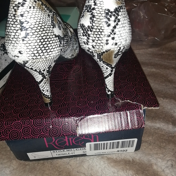 Beautiful stilettos - Picture 5 of 6